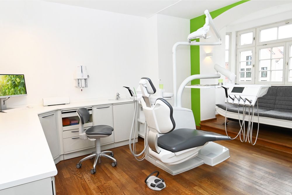 Zahnarzt Pfaffenhofen - Dr. Hörauf - Behandlungszimmer unserer Praxis