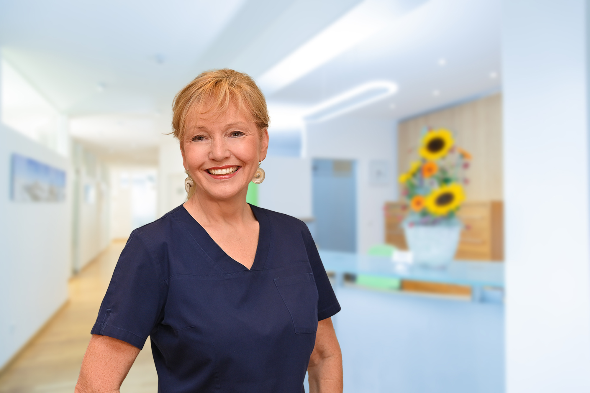 Zahnarzt Pfaffenhofen - Dr. Hörauf - Team - Portrait von Brigitte List